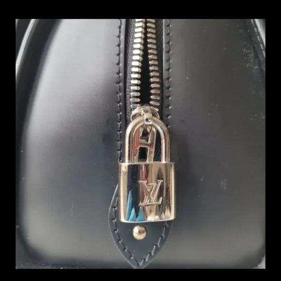 LOUIS VUITTON Pont Neuf PM Bag - Picture 3 of 16